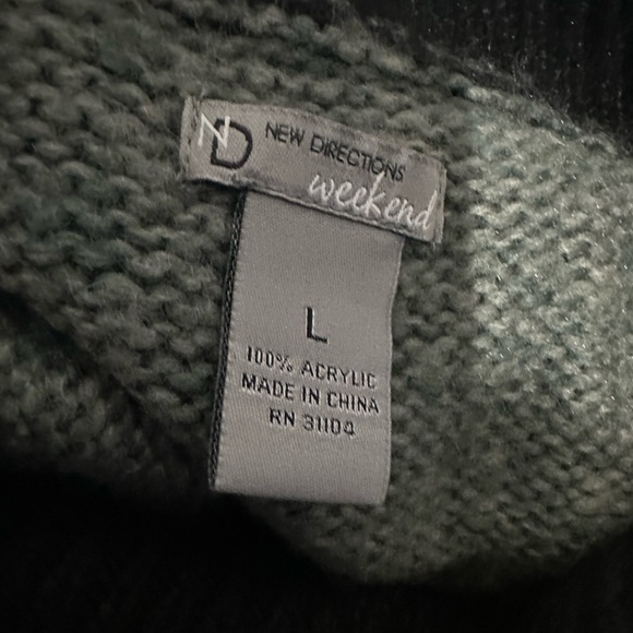 Women's Striped open sleeve knit sweater, size L - Picture 3 of 3